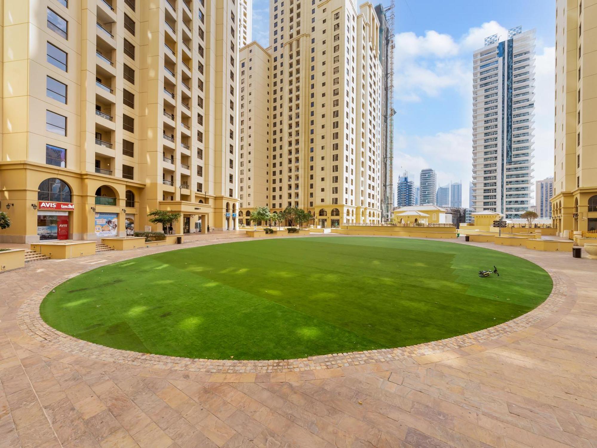 Super Luxury 2 Bhk - Eye & Palm View - Jbr *