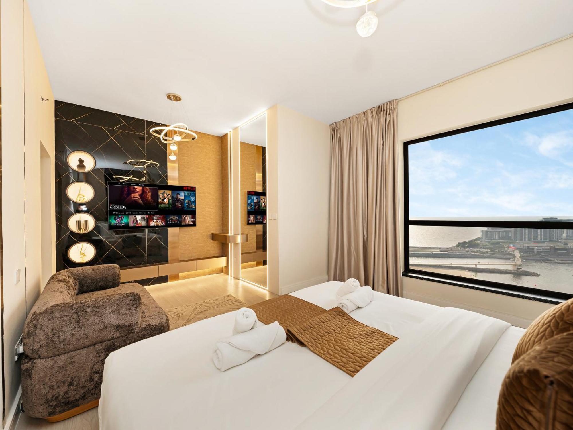 Super Luxury 2 Bhk - Eye & Palm View - Jbr *